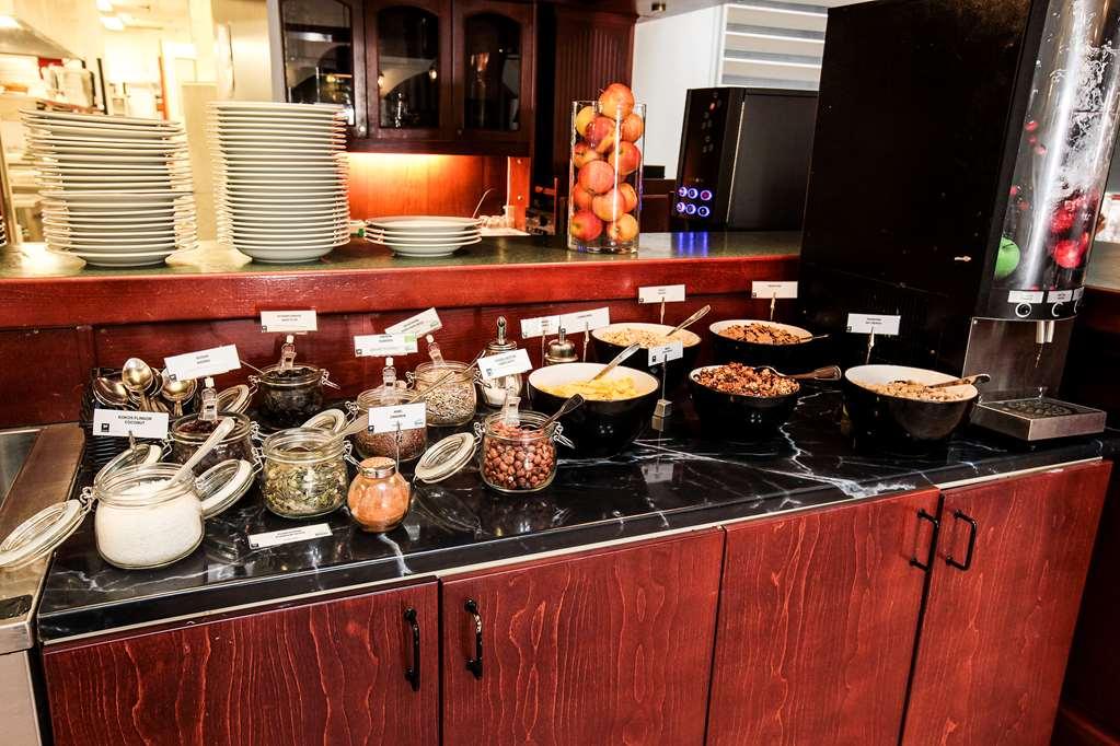 Hotel Carlshamn كورلْشامن المطعم الصورة