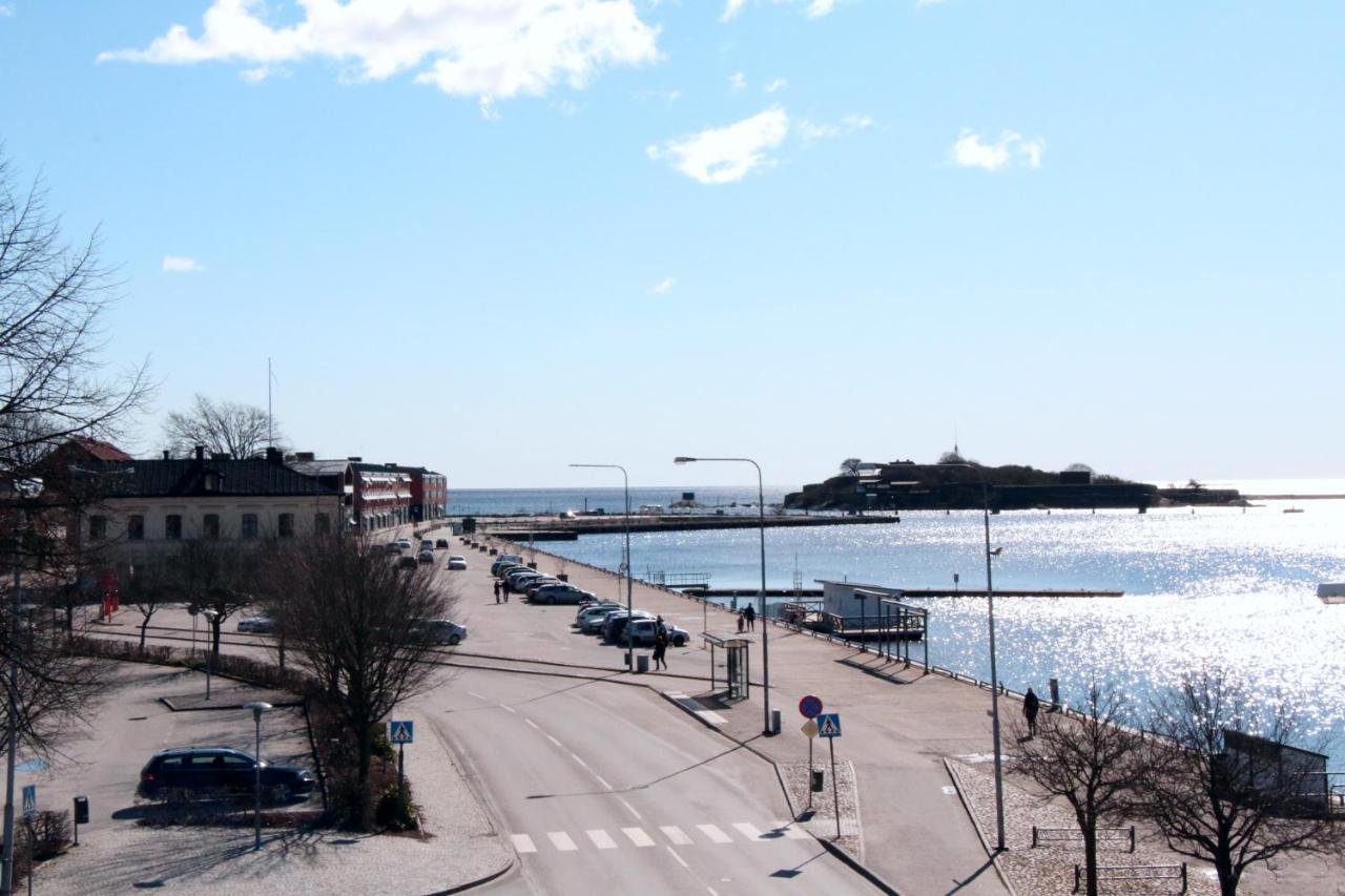 Hotel Carlshamn كورلْشامن المظهر الخارجي الصورة
